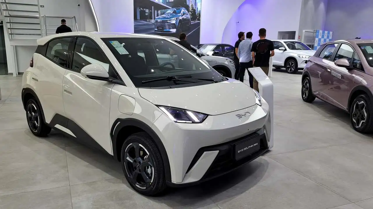 Mais de 8 mil carros elétricos vendidos em setembro no Brasil; avanço de 74%